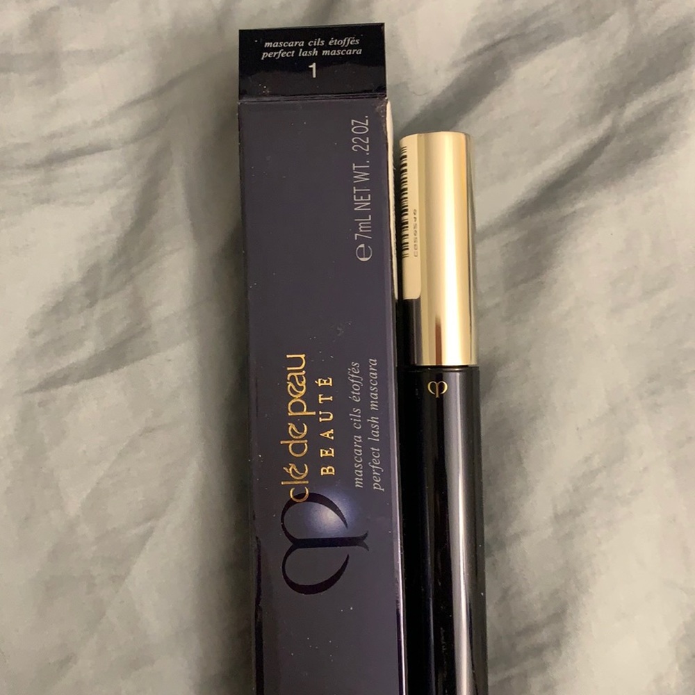 🆕Cle de peau mascara in black